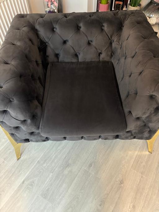 Buy & Sell Millbank Central London - Photos for Grey single seater sofa