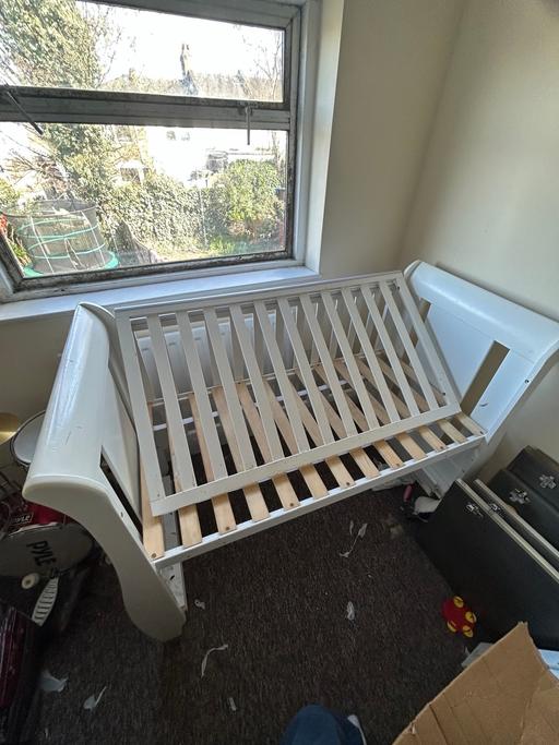 Buy & Sell Hounslow Town Centre Hounslow - Photos for Bed baby