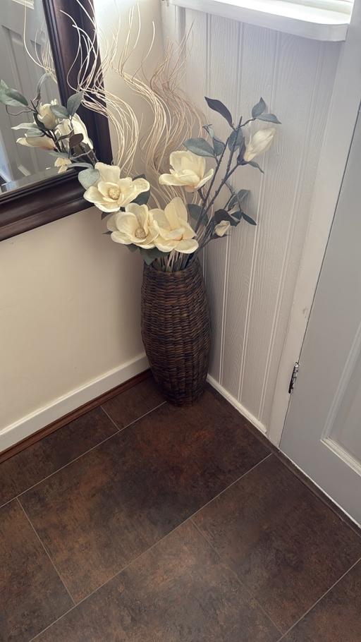 Buy & Sell Sedgley Dudley - Photos for Artificial plant & Rattan vase