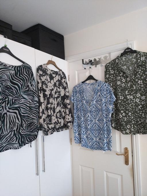 Buy & Sell Moxley Walsall - Photos for Ladies tops