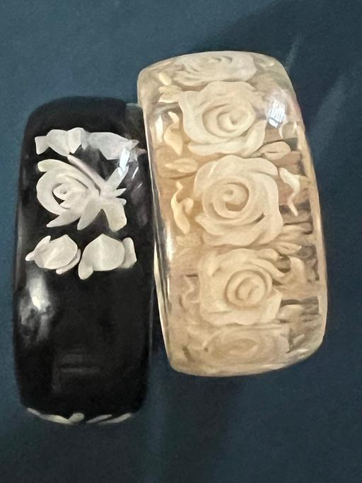Buy & Sell Dagenham Barking and Dagenham - Photos for Two Vintage Lucite white and black bangles