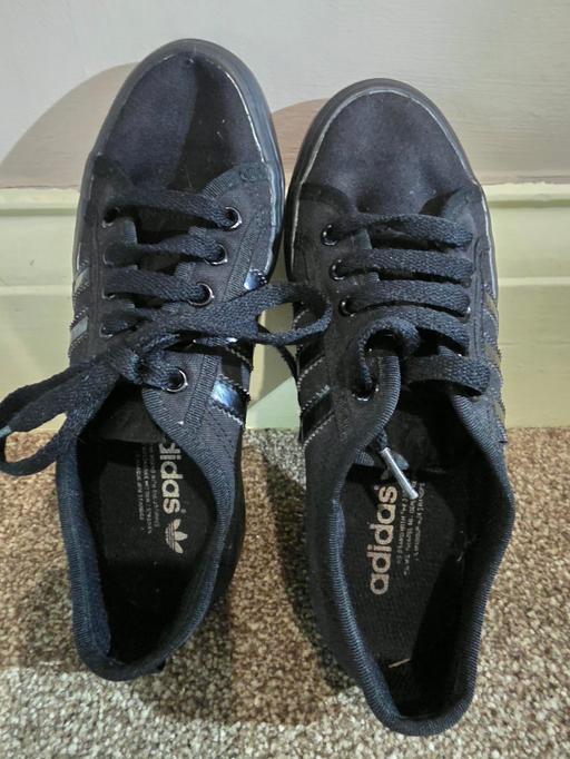 Buy & Sell Hale Trafford - Photos for Adidas Nizza Low Trainer.