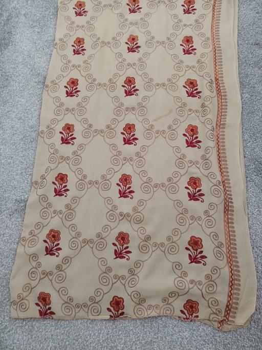 Buy & Sell Hamstead Industrial Estate Birmingham - Photos for BRAND. NEW SCARF