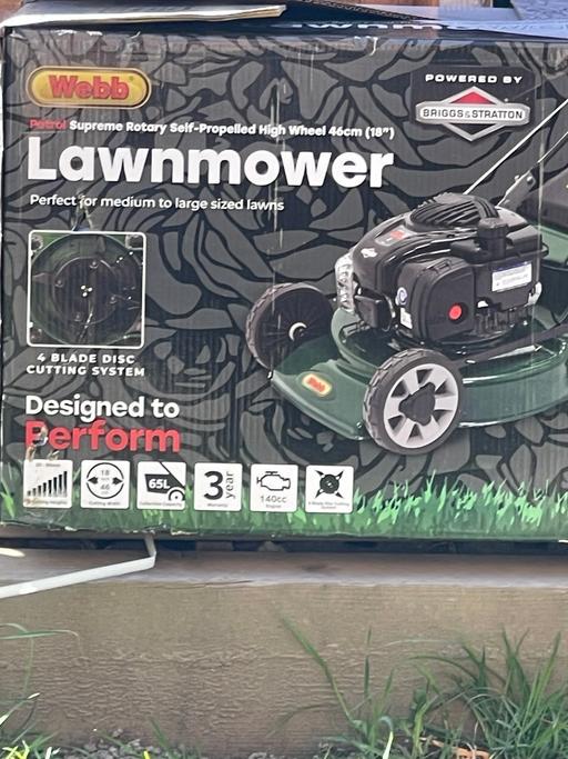 Buy & Sell Alverthorpe Wakefield - Photos for Petrol lawnmower