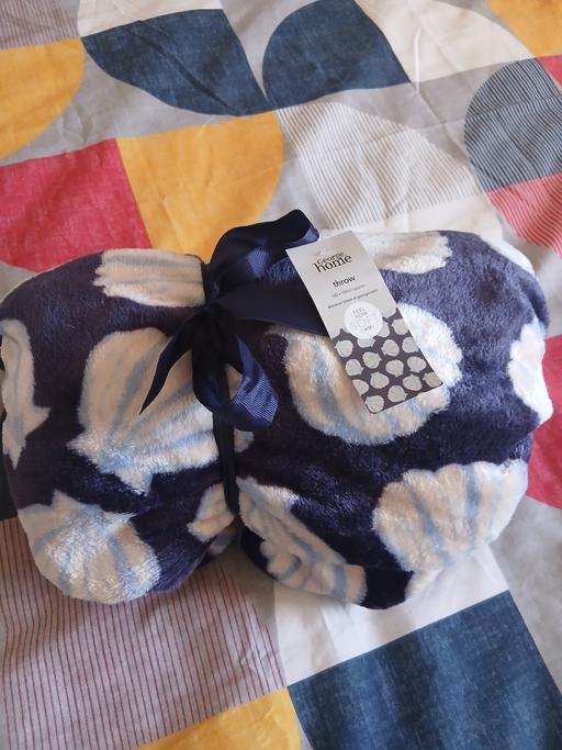 Buy & Sell Bradley Fold Trading Estate Bury - Photos for Shell Throw Blanket New