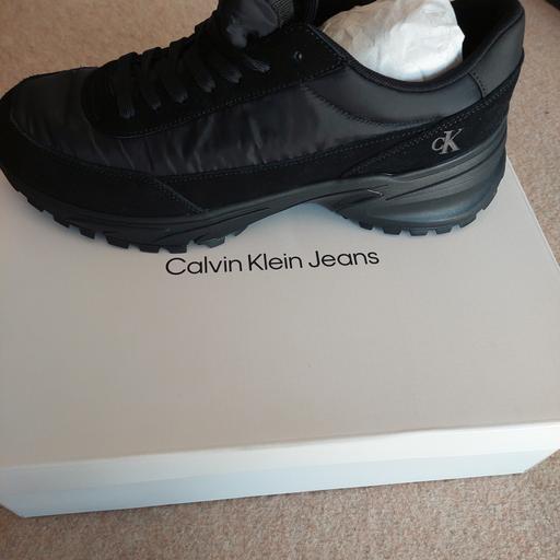 Buy & Sell Feltham Hounslow - Photos for Trainers