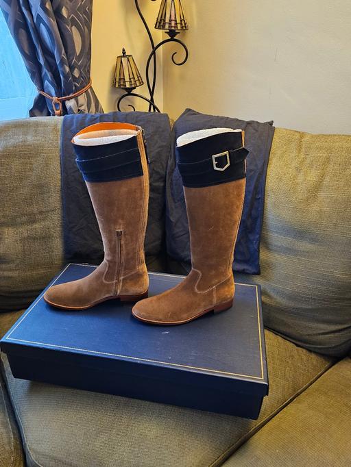 Buy & Sell Walditch Dorset - Photos for New Fairfax Favor Olympia Navy Tan Boots 7.5