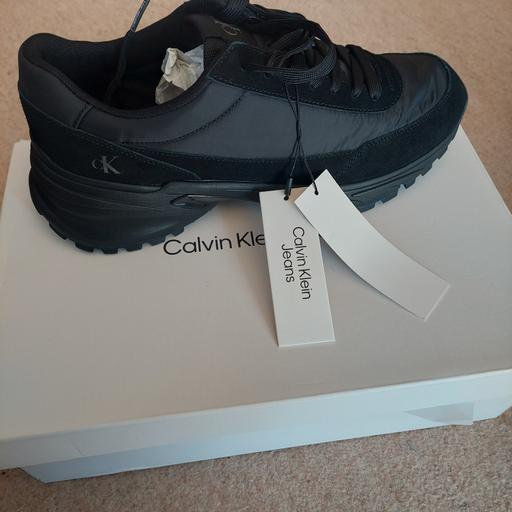 Buy & Sell Feltham Hounslow - Photos for Trainers