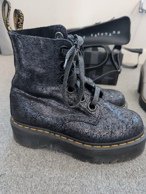 Buy & Sell Woburn Road Industrial Estate Bedford - Photos for Dr.Martens Glitter iridescent 🖤