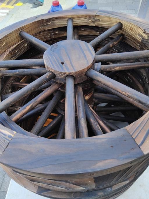 Buy & Sell Bushbury Wolverhampton - Photos for garden deco wooden wagon wheel