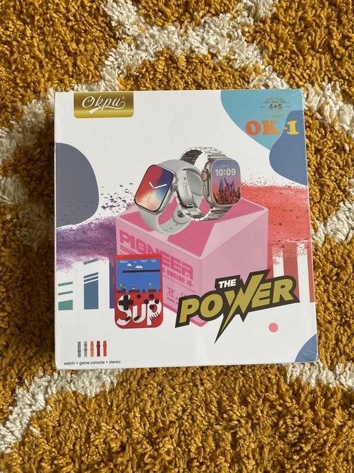 Buy & Sell Oakley Green Windsor and Maidenhead - Photos for 2x smart watch 1x Gameboy 1x speaker