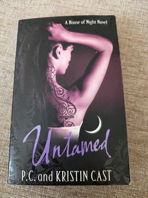 Buy & Sell Pensnett Dudley - Photos for UNTAMED PAPERBACK BOOK