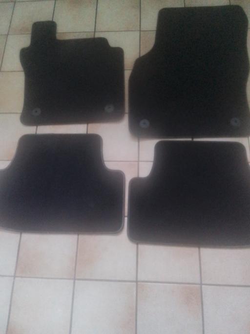 Vehicles Streetly Walsall - Photos for QUALITY SET OF BLACK CAR MATS