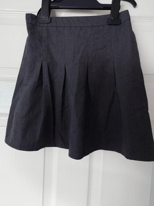 Buy & Sell Woodthorpe Charnwood - Photos for Girls grey school skirt size 6-7 years