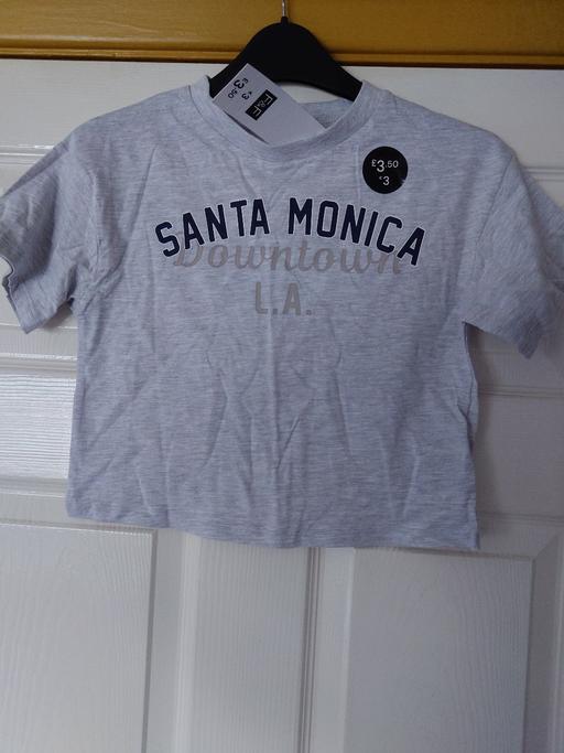 Buy & Sell Woodthorpe Charnwood - Photos for Girls grey t-shirt size 6-7 years