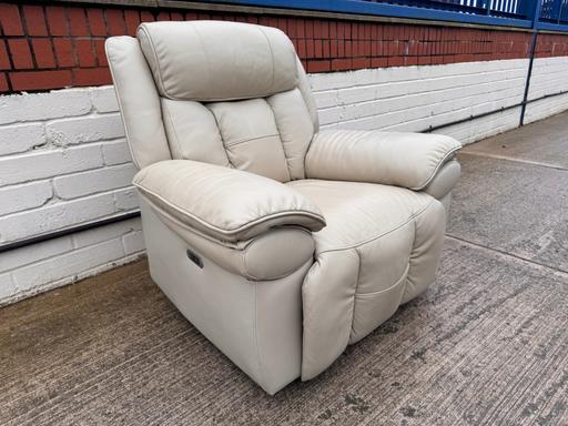 Buy & Sell Middleton Rochdale - Photos for Furniture Village Electric Recliner Armchair