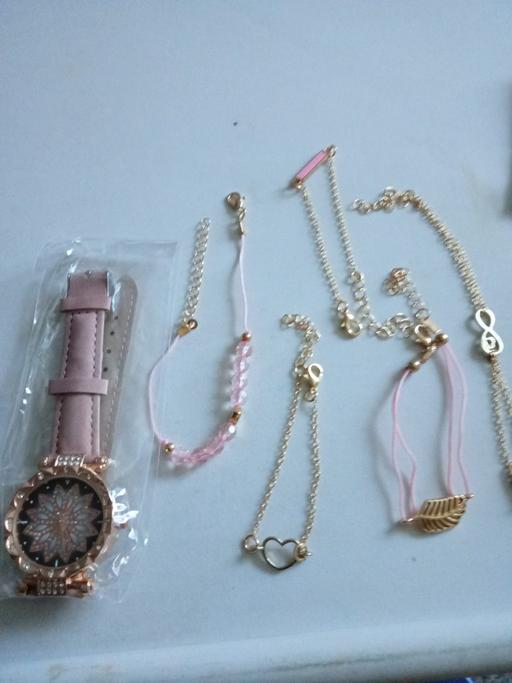 Buy & Sell Horncastle East Lindsey - Photos for brand new ladies watch & bracelets set
