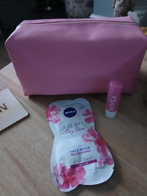 Buy & Sell Radcliffe Bury - Photos for Nivea Case Lip Balm & Mask New