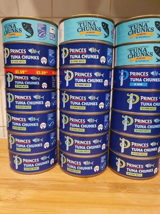 Buy & Sell Lower Sydenham South East London - Photos for 21 tins tuna