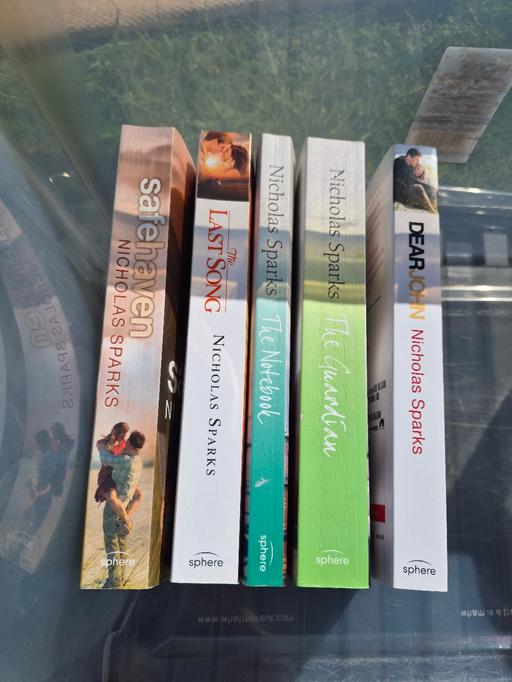 Buy & Sell Thornbury Leeds - Photos for Nicholas Sparks Books