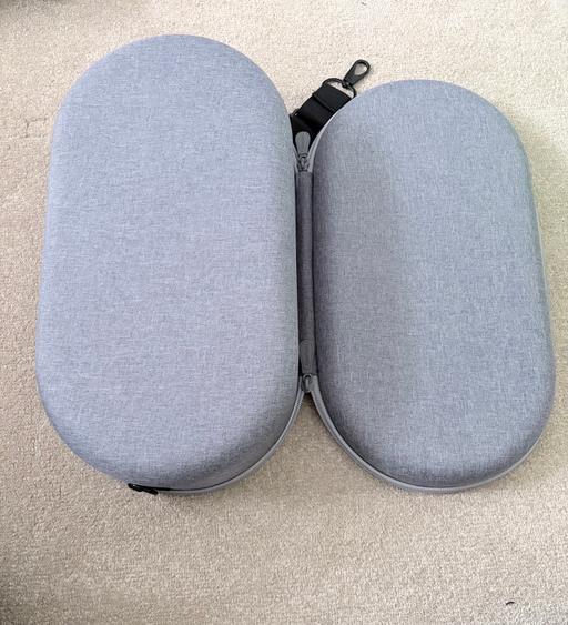 Buy & Sell Hatfield Doncaster - Photos for VR Case brand new