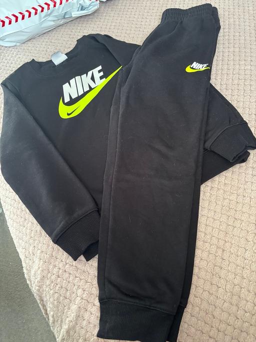 Buy & Sell Dulwich South East London - Photos for Boys tracksuit