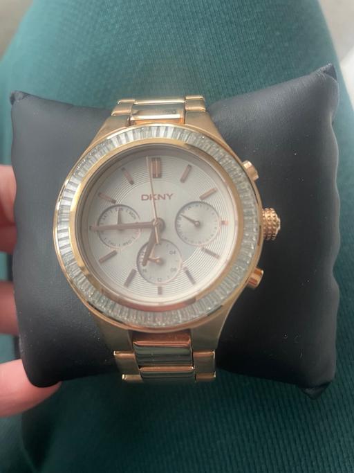 Buy & Sell Rowley Village Sandwell - Photos for Rose gold ladies DKNY watch