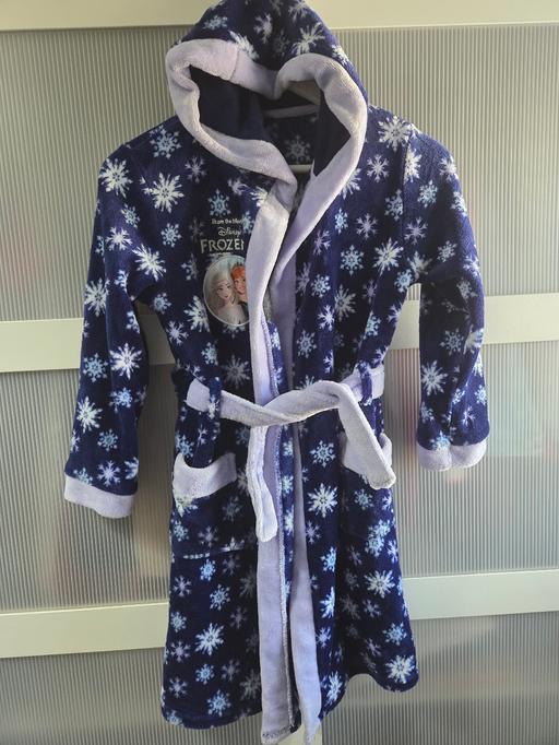 Buy & Sell Weston Point Halton - Photos for Age 8 FROZEN dressing gown