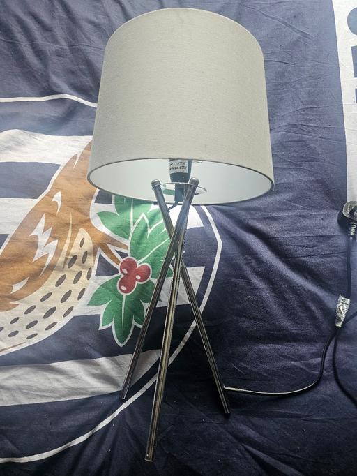 Buy & Sell Rowley Village Sandwell - Photos for 20