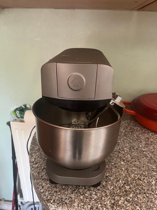Buy & Sell Longsight Manchester - Photos for Stand mixer