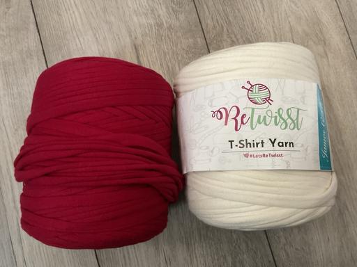 courses Moseley Birmingham - Photos for 2 balls of retwisst t - shirt yarn