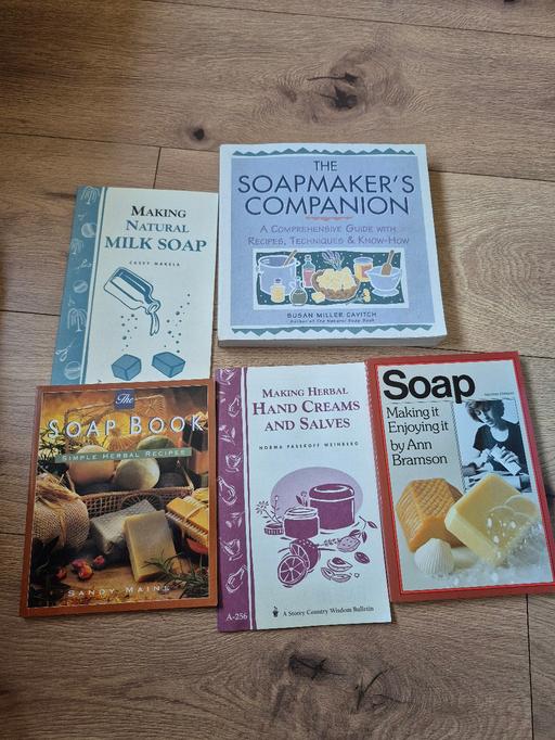 courses Hasbury Dudley - Photos for Soap Making Books x 5