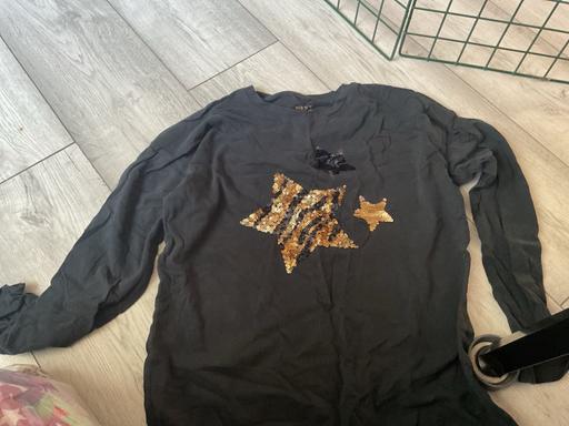 Buy & Sell Kings Heath Birmingham - Photos for Girls black star top size 14 years