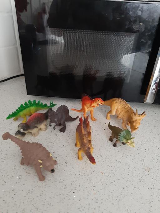 Buy & Sell South Hylton Sunderland - Photos for dino bundle