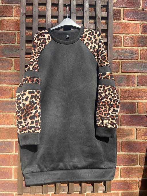 Buy & Sell Conisbrough Doncaster - Photos for Like new long jumper ladies size 18/20