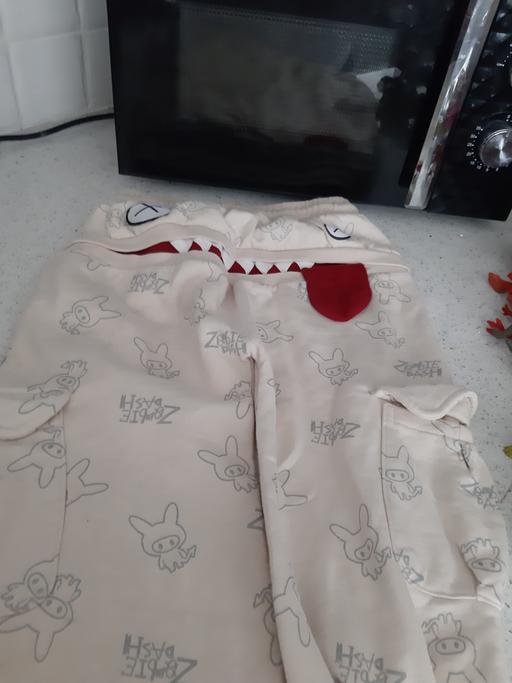 Buy & Sell South Hylton Sunderland - Photos for bargain joggers age 8/9