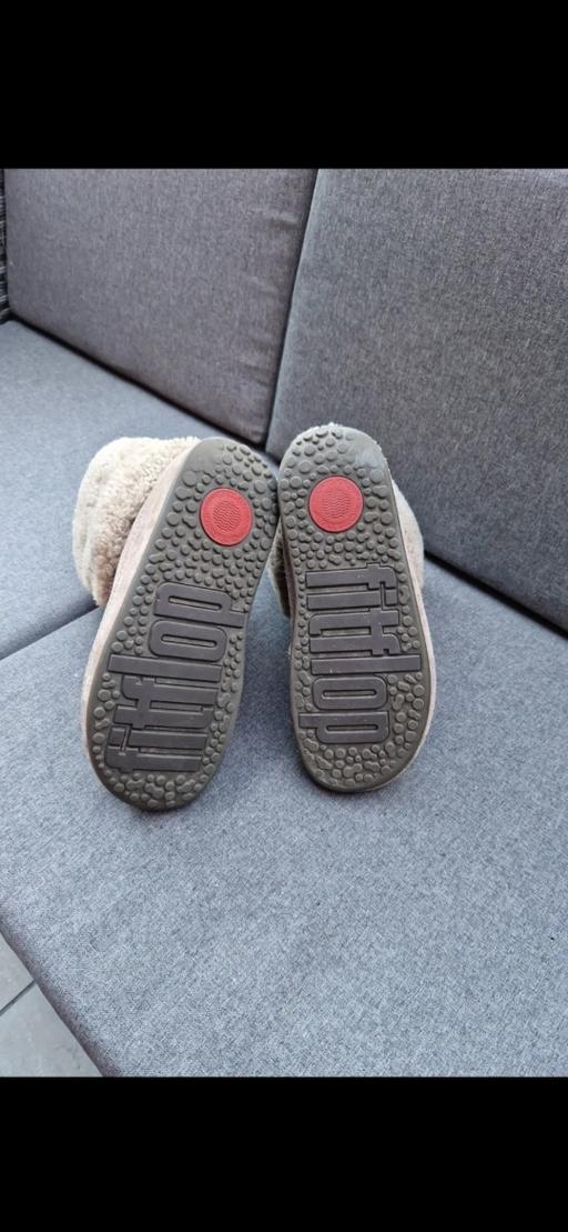 Buy & Sell Motherwell North Lanarkshire - Photos for women's Fitflop boots size 8