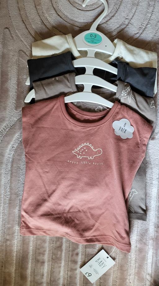 Buy & Sell Crumpsall Manchester - Photos for new Baby 4pk Tops