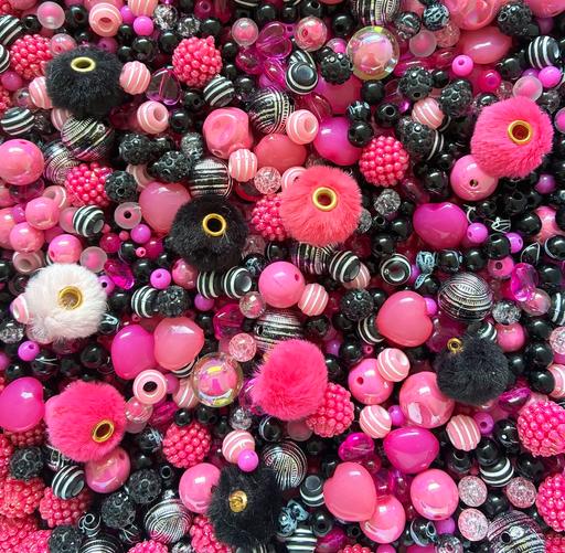 Buy & Sell Eston Redcar and Cleveland - Photos for Pink and Black Bead Mix 3oz