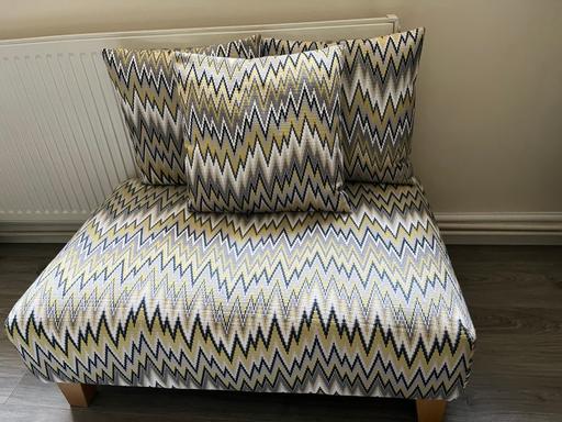 Buy & Sell Kings Norton Birmingham - Photos for Stunning footstool & cushions