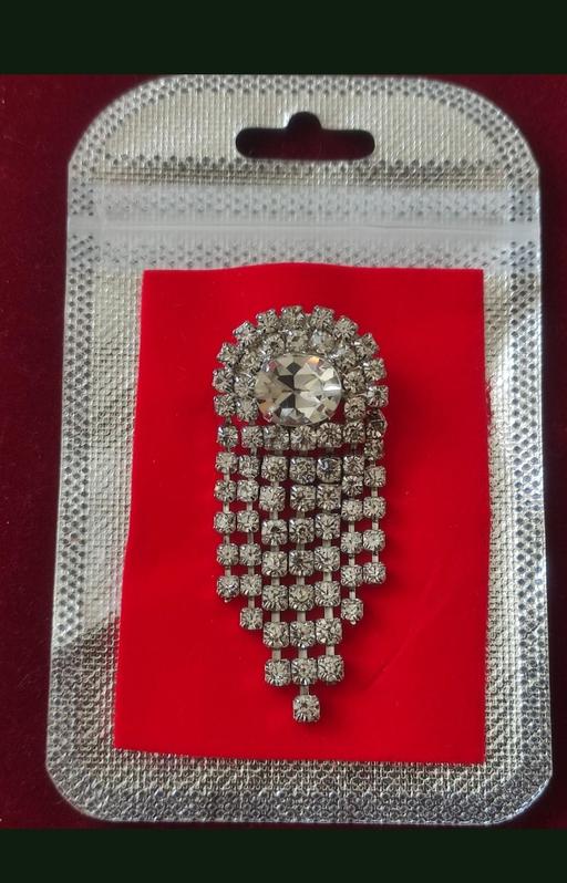 Buy & Sell Grafton Street Industrial Estate West Northamptonshire - Photos for Beautiful brooch