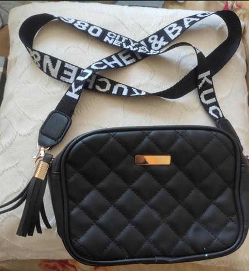 Buy & Sell Grafton Street Industrial Estate West Northamptonshire - Photos for Small bag