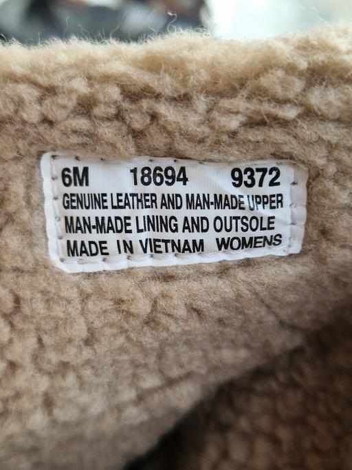 Buy & Sell Netherton Industrial Estate North Lanarkshire - Photos for women's Timberland Boots Size 4