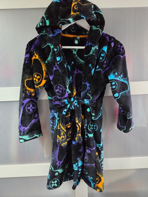 Buy & Sell Weston Point Halton - Photos for Age 10-11 MATALAN dressing gown