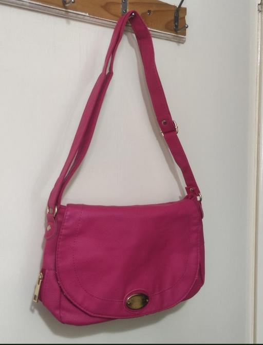 Buy & Sell Grafton Street Industrial Estate West Northamptonshire - Photos for Hand bag