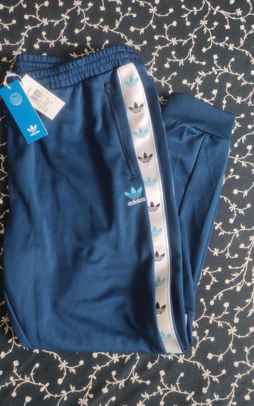 Buy & Sell Grafton Street Industrial Estate West Northamptonshire - Photos for Brand new Men's suit with tag