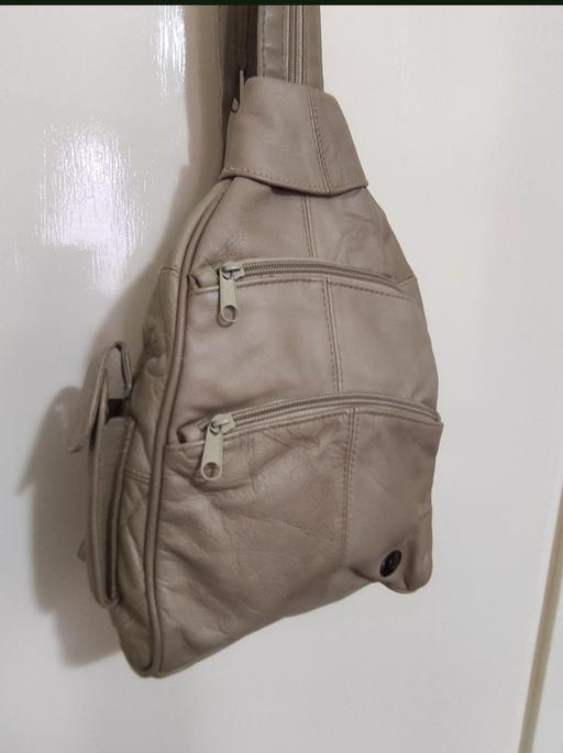 Buy & Sell Grafton Street Industrial Estate West Northamptonshire - Photos for Backpack small bag