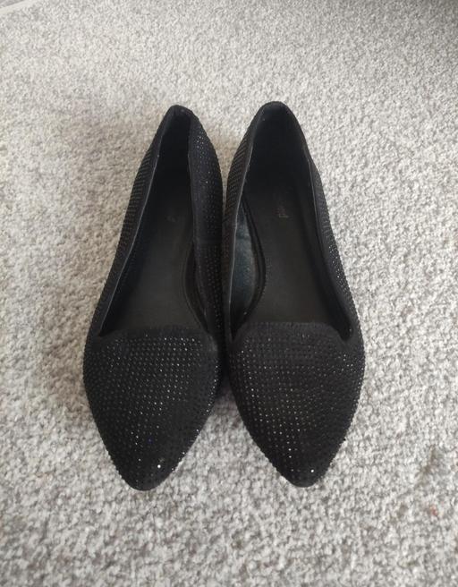 Buy & Sell Grafton Street Industrial Estate West Northamptonshire - Photos for Shoes