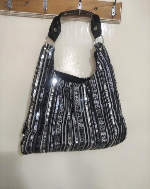 Buy & Sell Grafton Street Industrial Estate West Northamptonshire - Photos for Hand bag