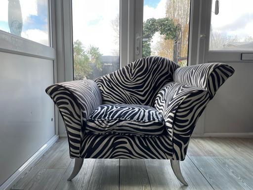 Buy & Sell East India East London - Photos for Zebra animal print chaise style armchair